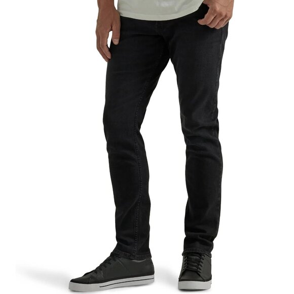 NWT W42 L30 Wrangler Unlimited Comfort Men’s Tapered Leg Jeans Flex Waistband - Picture 1 of 4